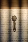 ROUND BOOKMARK