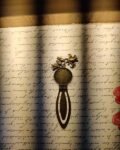 FLOWER CIRCLE BOOKMARK