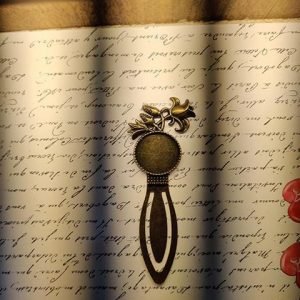 FLOWER CIRCLE BOOKMARK