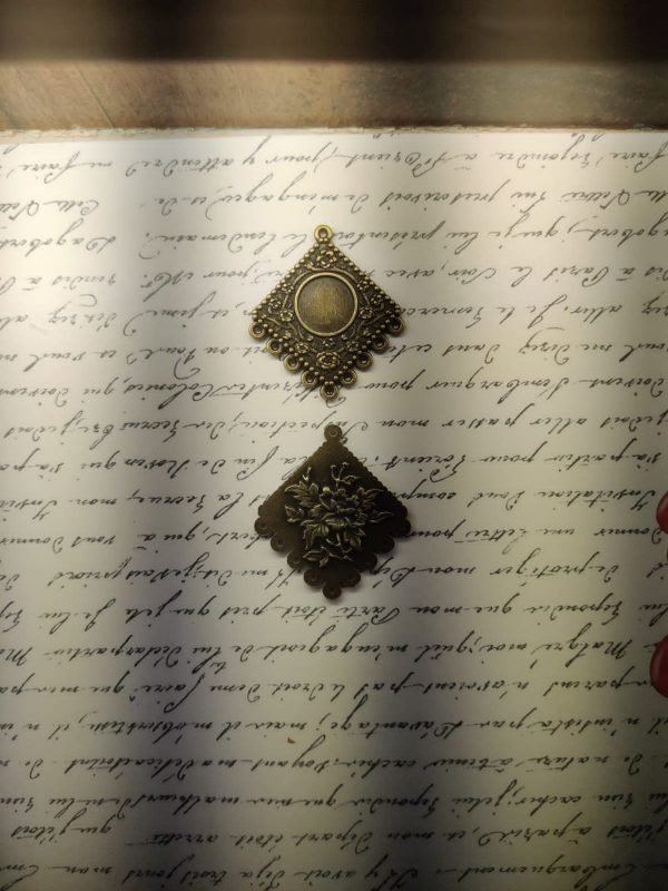 Vintage Pendant 22