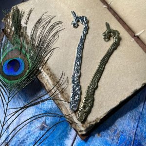 Bookmark Hangs 1