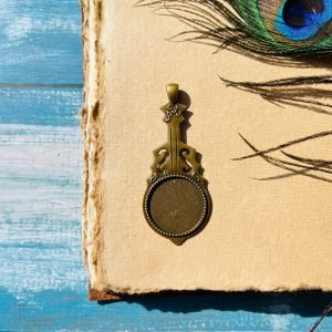 Vintage Pendant 52