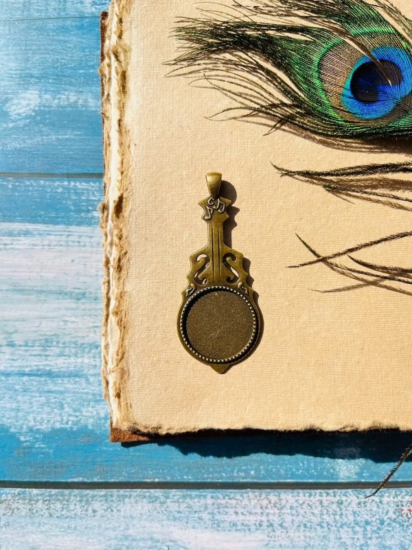 Vintage Pendant 52