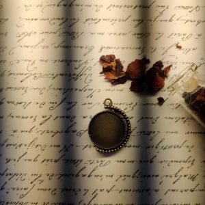 Vintage Pendant 1
