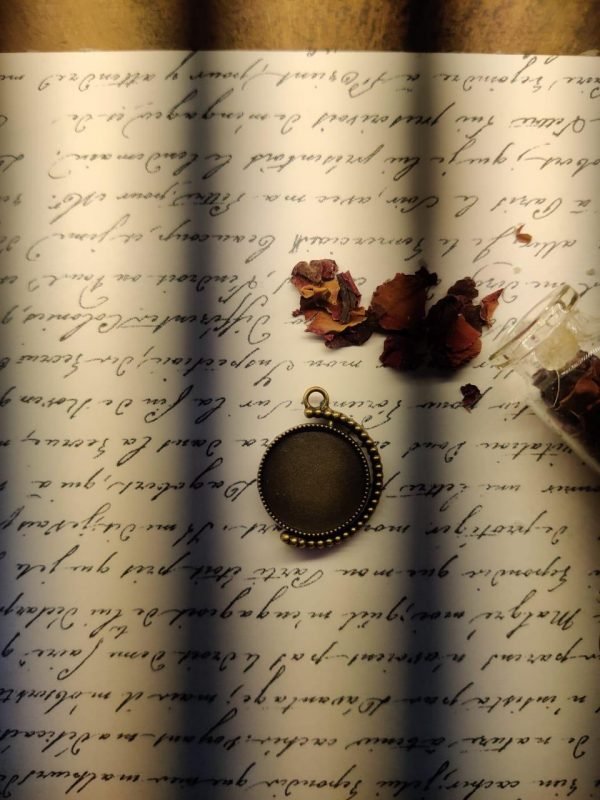 Vintage Pendant 1