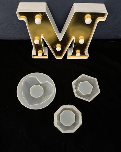 3 PIECE PLANTER MOLD