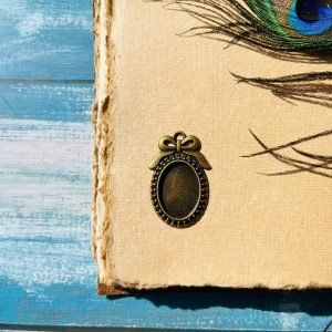 Vintage Pendant 70
