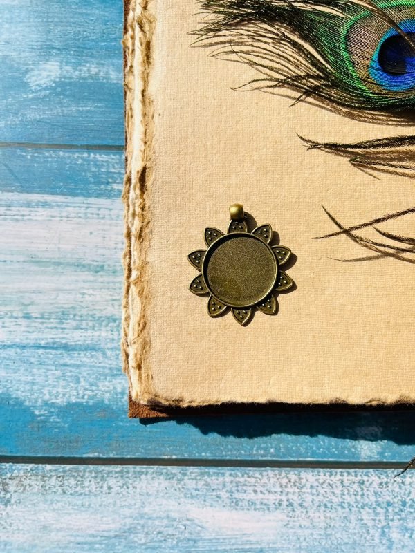 Vintage Pendant 41