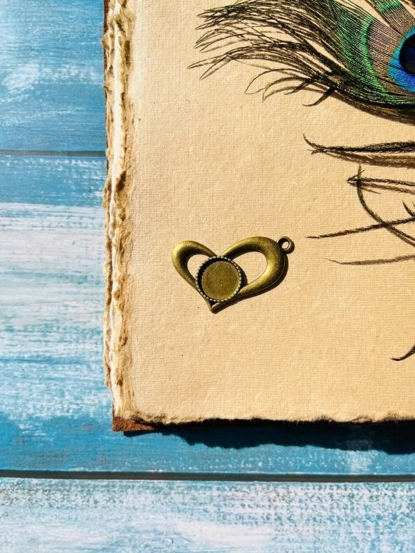 Vintage Pendant 71