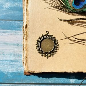 Vintage Pendant 31