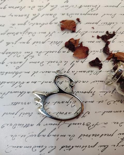 SWAN BEZEL