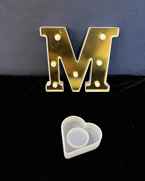 HEART SHAPE CANDLE STAND