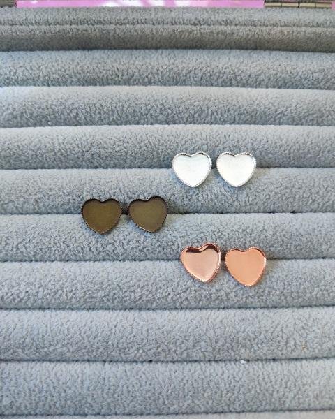 12 MM HEART STUD
