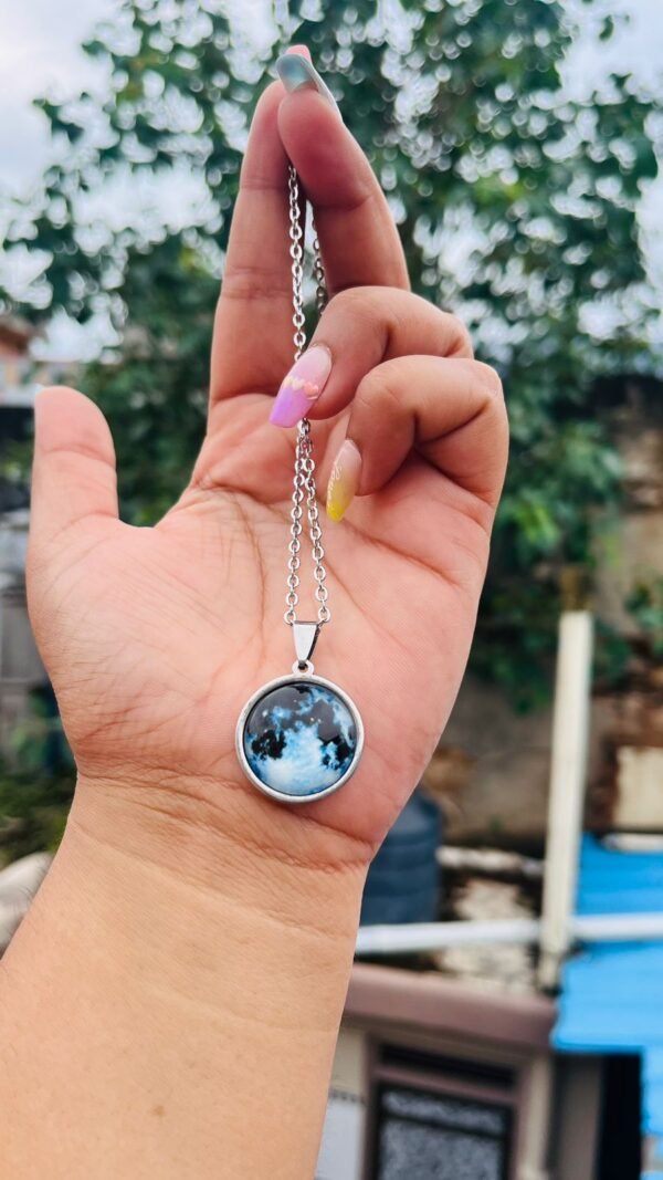20 Mm Glow in Dark Pendant with Stainless Steel 2