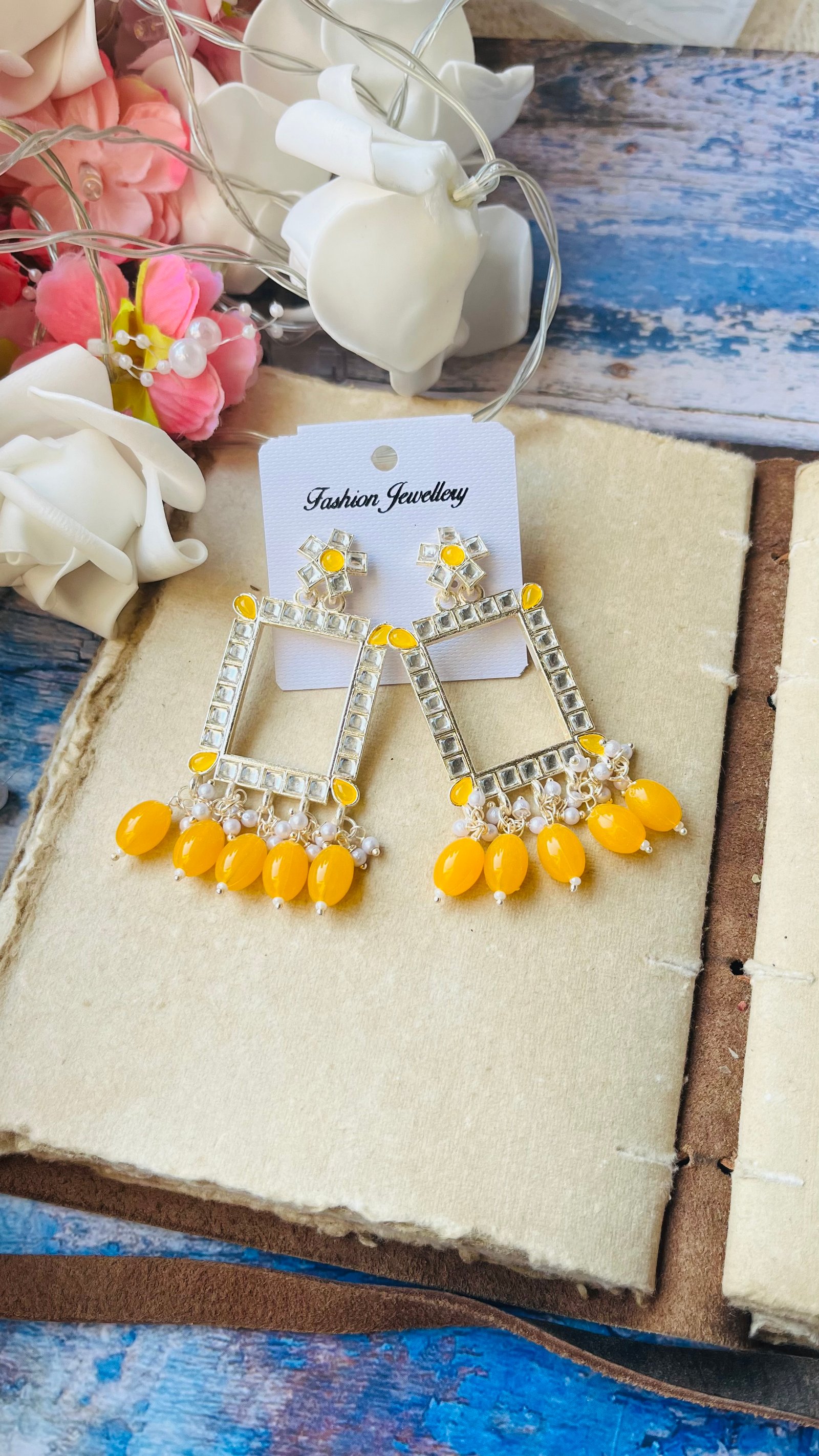Chaand Baliyaan 18(Yellow)