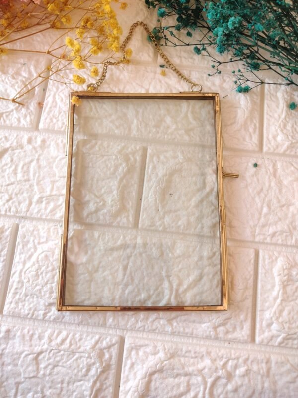 5*7 inch Glass frame ( Hanging )