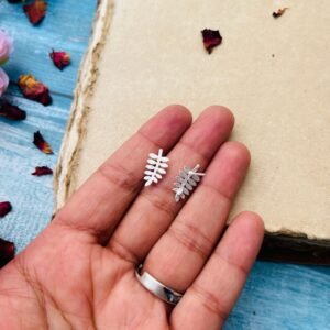 Leaves hook connector