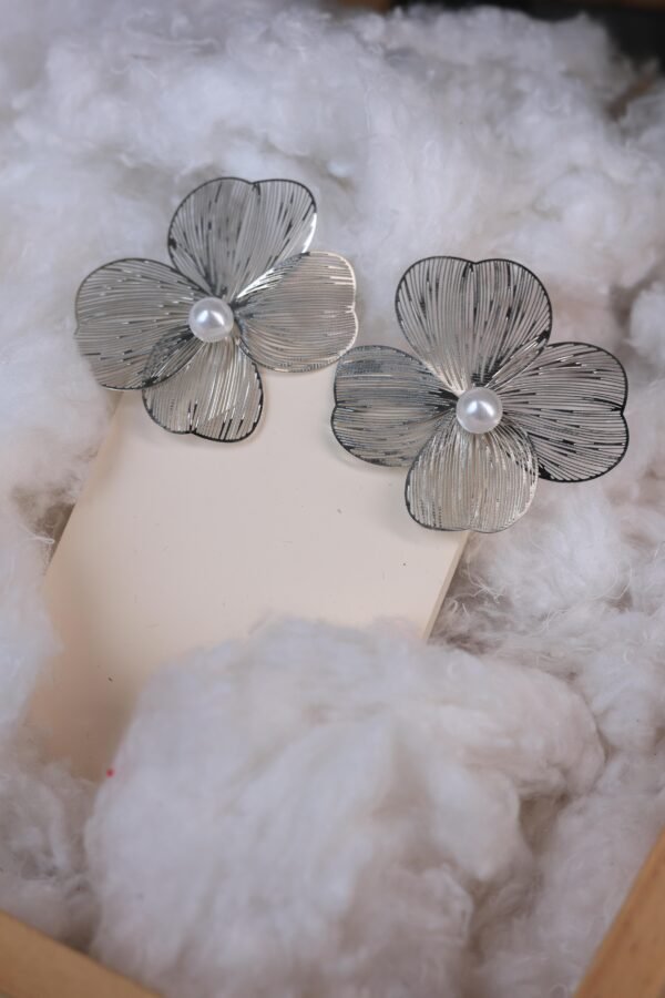 Anti Tarnish earing 25