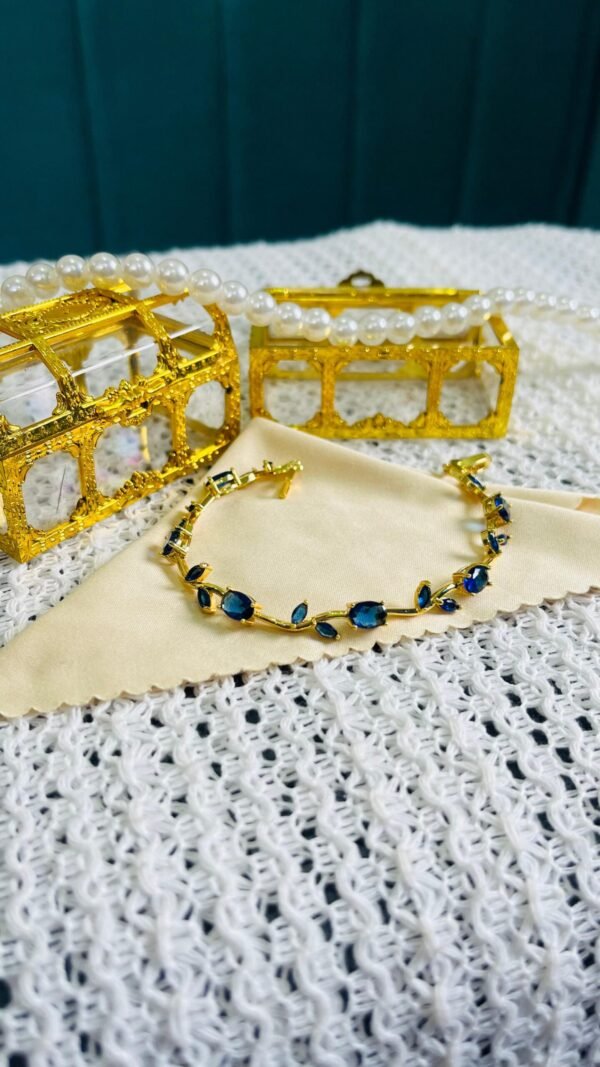 Tulip bracelet 4
